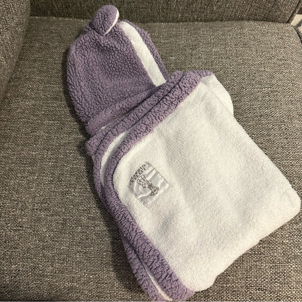 little giraffe hooded baby towel - purple